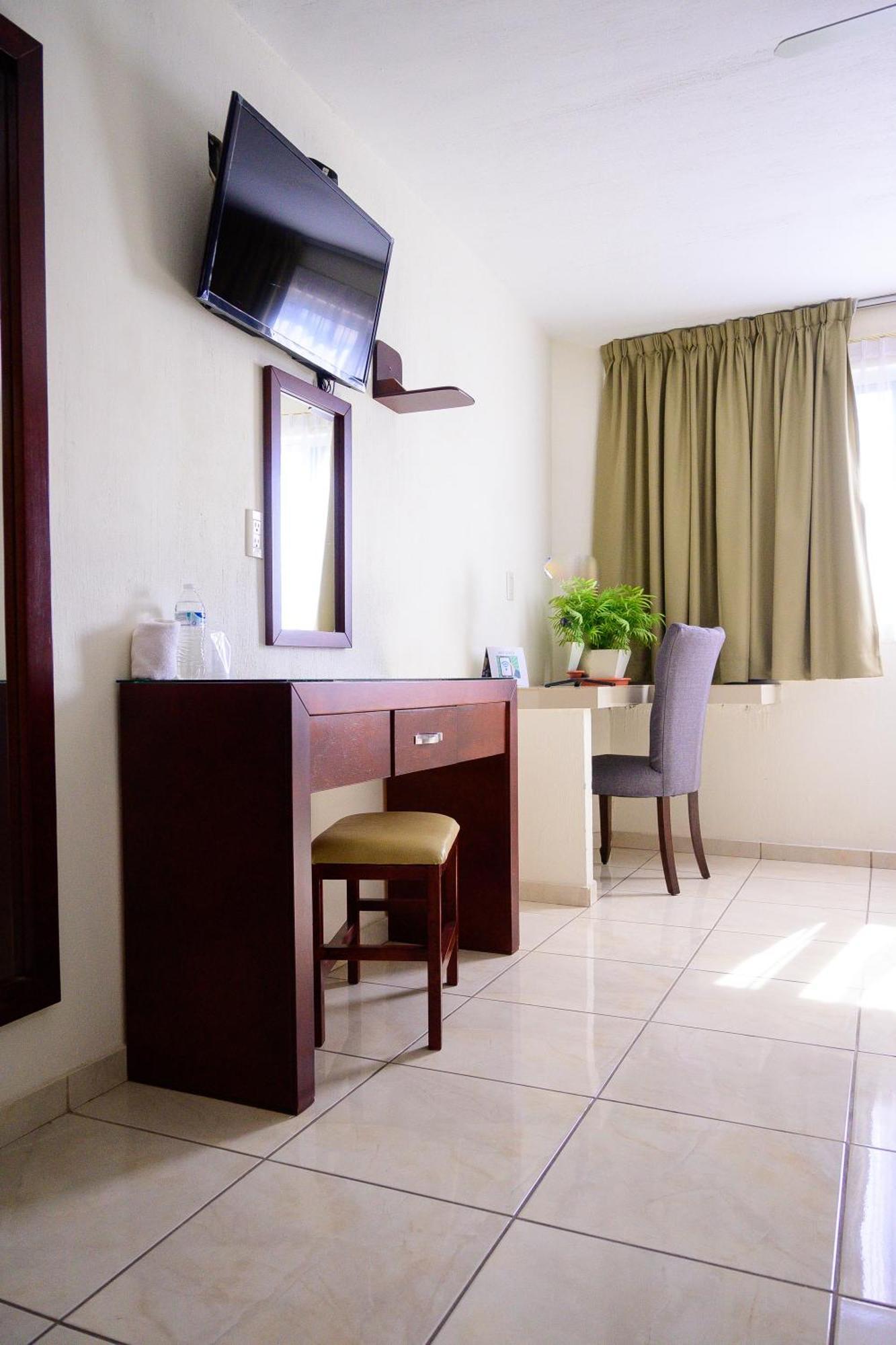Hotel Acuario En Ocotlan Экстерьер фото
