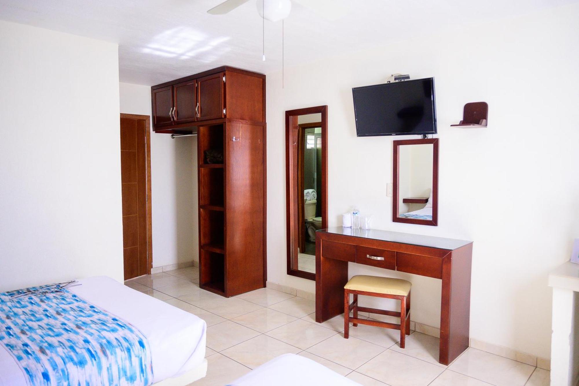Hotel Acuario En Ocotlan Экстерьер фото